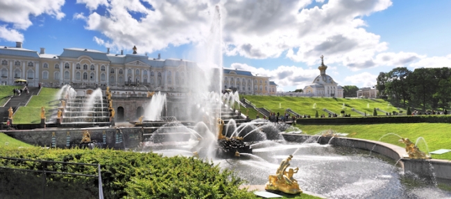 Grand cascade in Pertergof, Saint-Petersburg, panorama